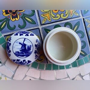 Vintage Delft Blue Handpained Dutch Keepsake Jar